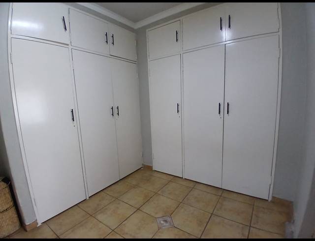 4 BEDROOM FREESTANDING FOR SALE IN SUNAIR PARK